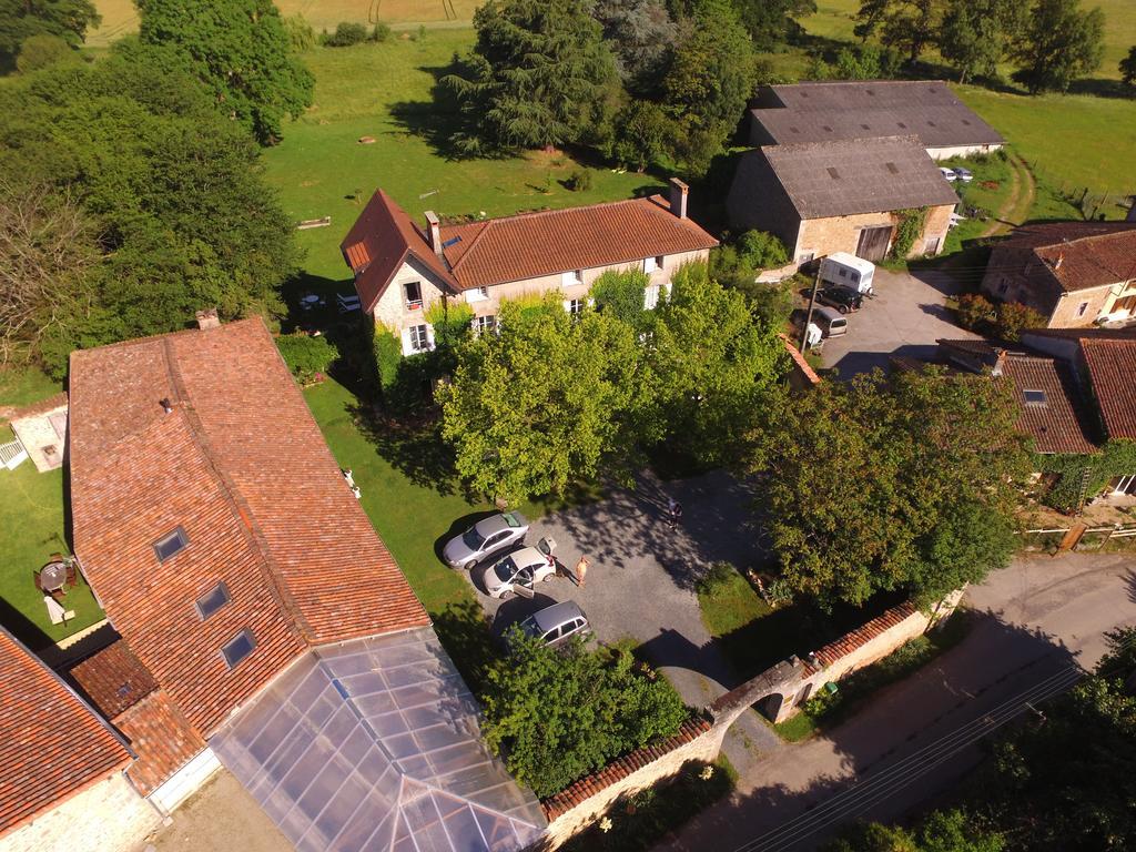 Le Domaine De Panissac Bed and Breakfast Berneuil  Zewnętrze zdjęcie