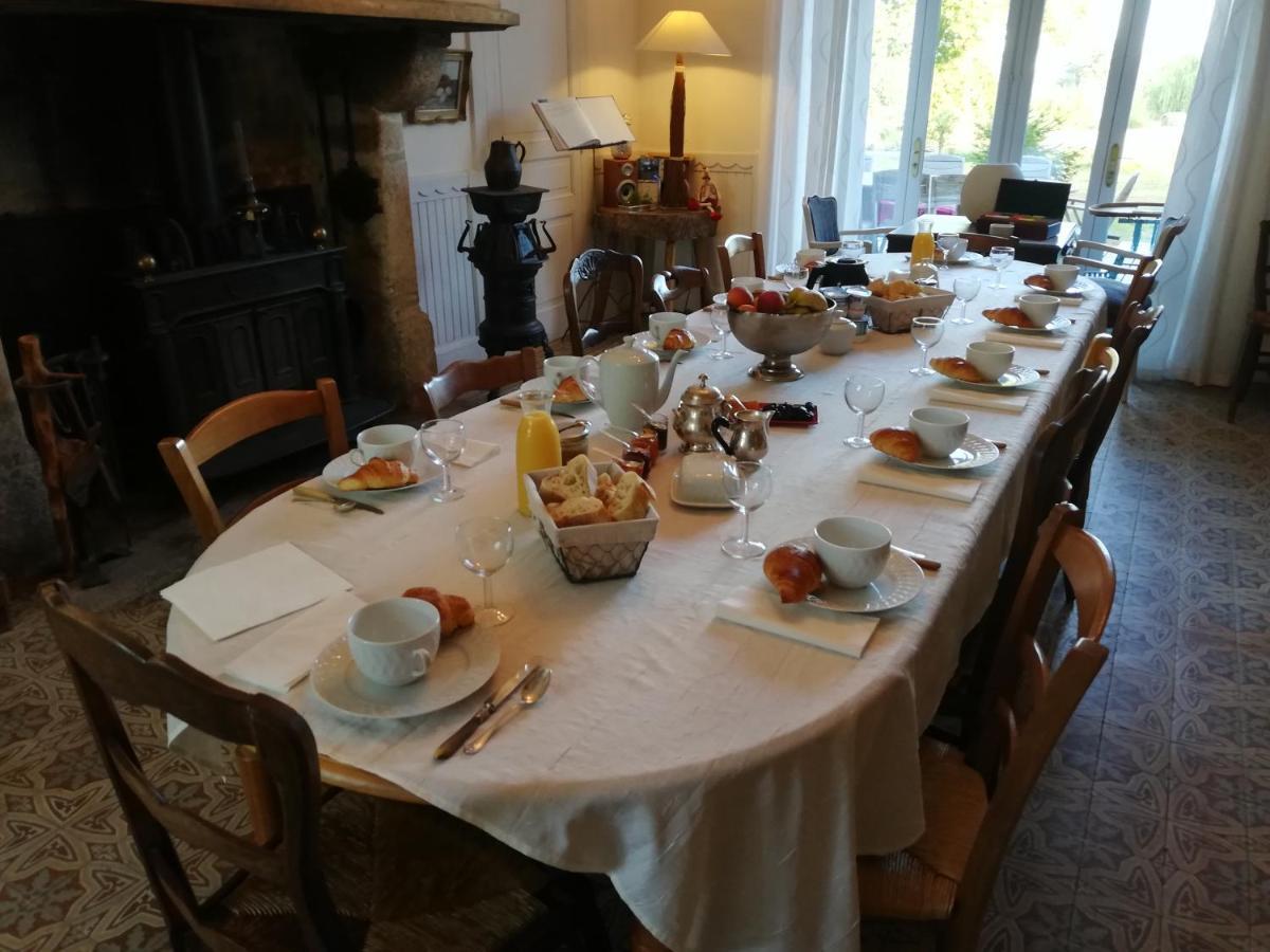 Le Domaine De Panissac Bed and Breakfast Berneuil  Zewnętrze zdjęcie